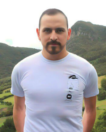 Camiseta TOTORO hombre * Bordado