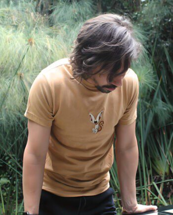 Camiseta MOMO hombre * Bordado