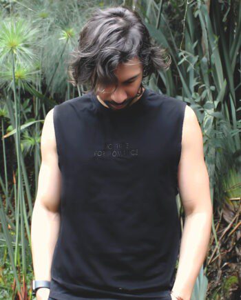 Camiseta NO TIME FOR ROMANCE - Eskeleto de hombre * Bordado