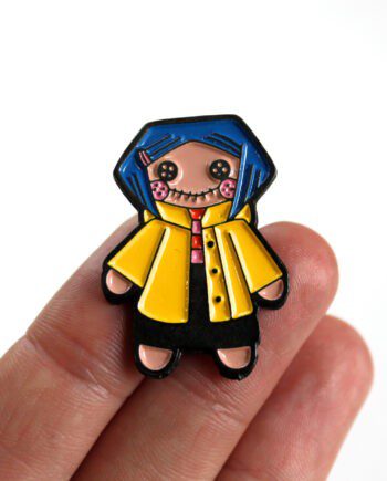 Pin MUÑECA CORALINE