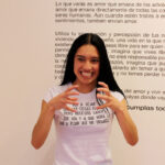Camiseta Voy a dejar que las cosas fluyan * Bordado