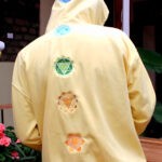 Buso Chakras* Bordado con capota