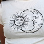 Camiseta JUNTOS sol y luna *Bordado Dama
