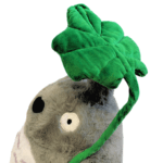 Totoro con hoja 45cm