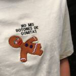 Camiseta NO MIS BOTONES DE GOMITAS hombre * Bordado