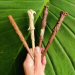 4 lapiceros con forma de varita de HARRY POTTER