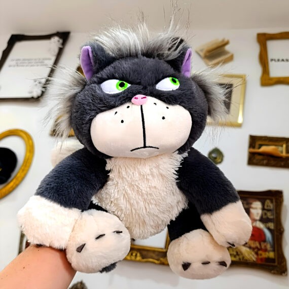 Gato LUCIFER
